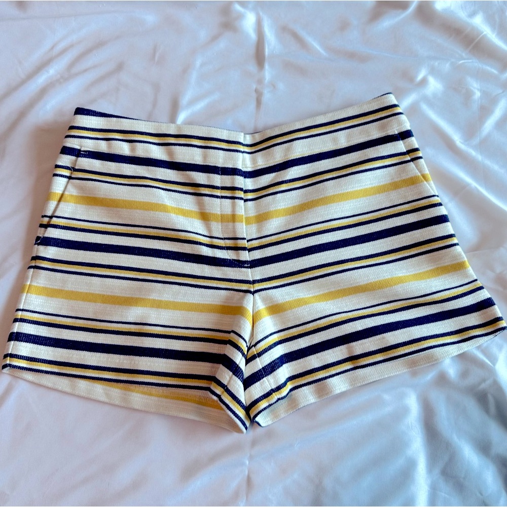 LOFT (Riviera Short) Women’s Cream, Yellow & Navy Blue Striped Mid-Rise size 12